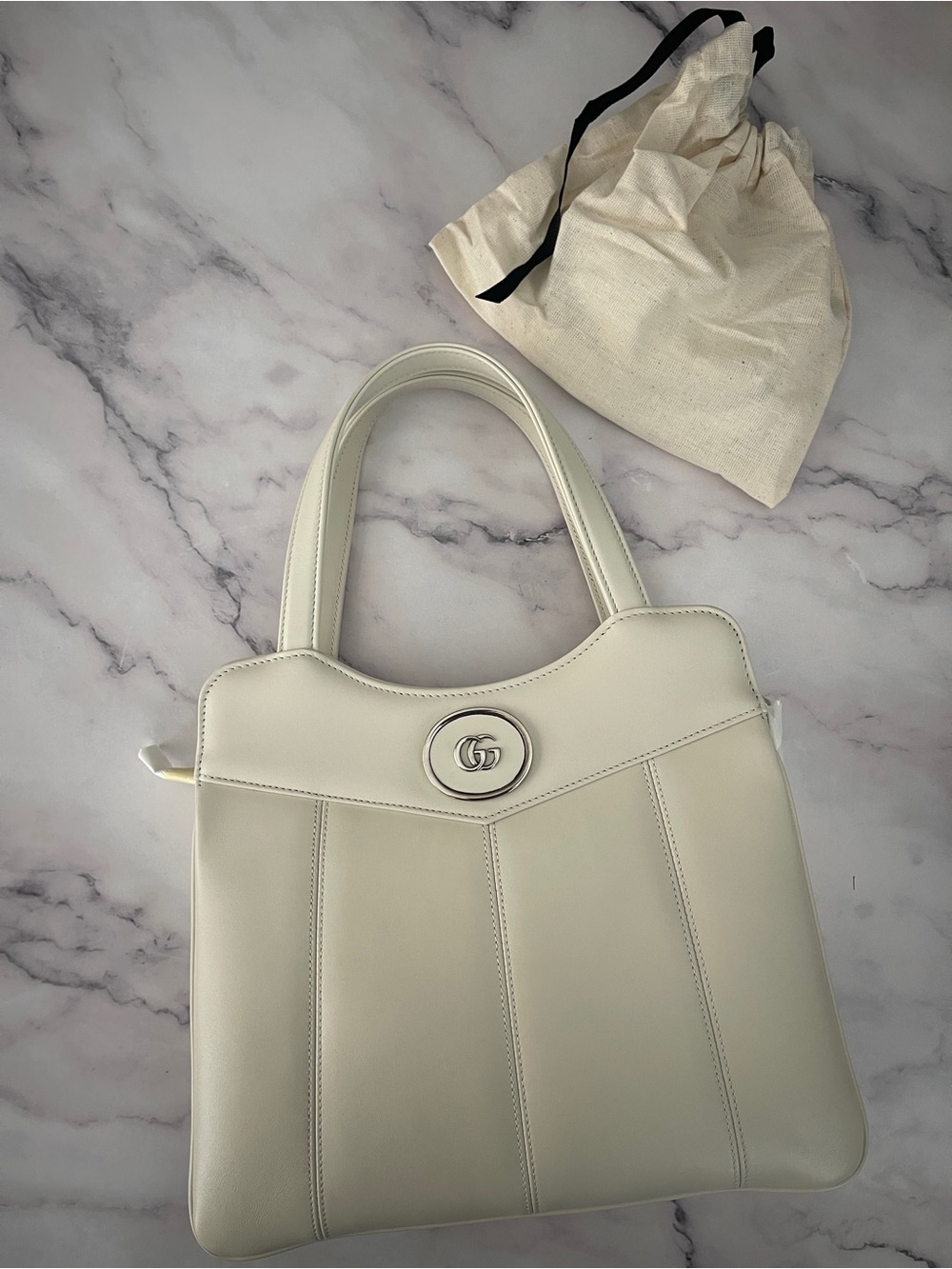 $3,250 New Gucci White GG Leather Top-Handle Bag Petite GG Medium Sienna calf - Picture 5 of 17